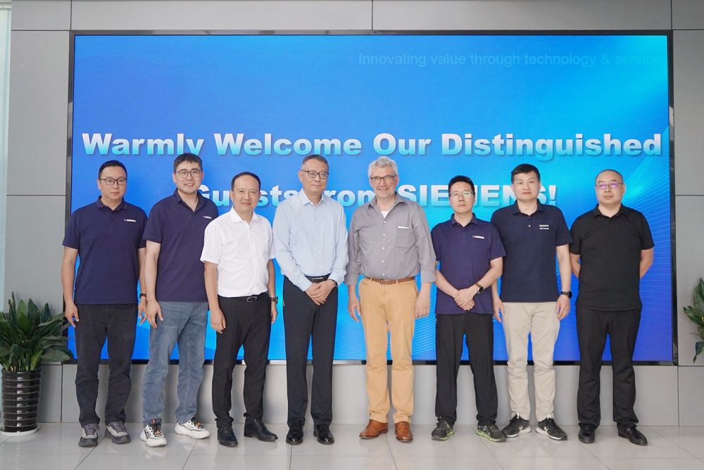 SIEMENS中国有限公司到访GENMA永兴集团yx06重机制造基地(图3)